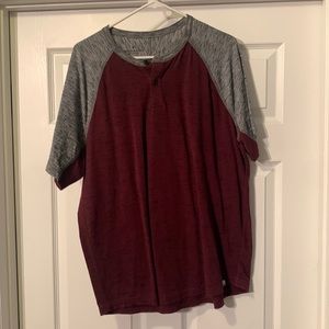 American Eagle active flex shirt size large